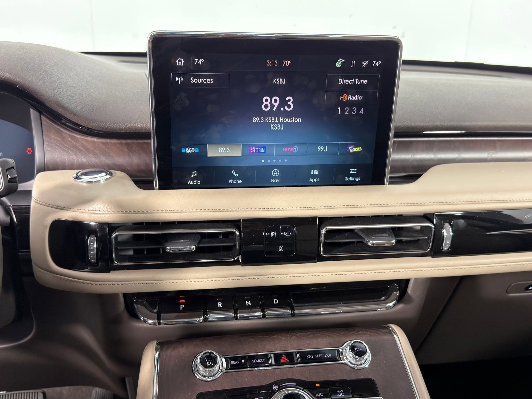Used 2022 Lincoln Aviator Reserve w/ Equipment Group 201A AWD/4WD image 22