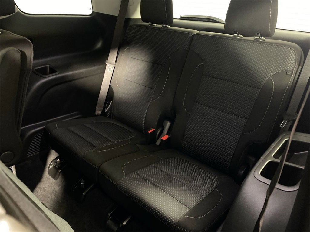 Used 2023 GMC Acadia SLE w/ Driver Convenience Package image 22