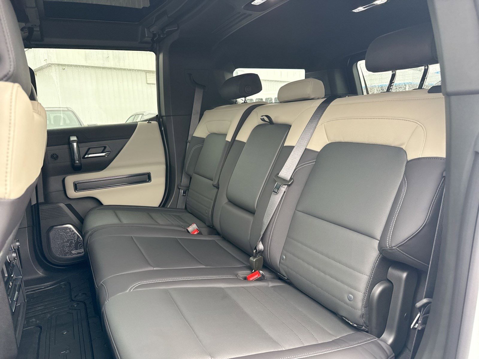 New 2026 GMC Hummer EV SUV w/ LPO, Illumination Package image 20