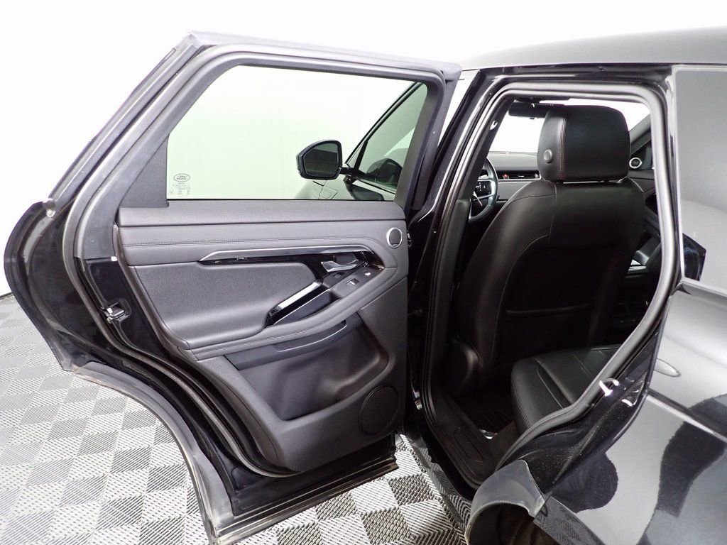 Used 2022 Land Rover Range Rover Evoque SE image 31