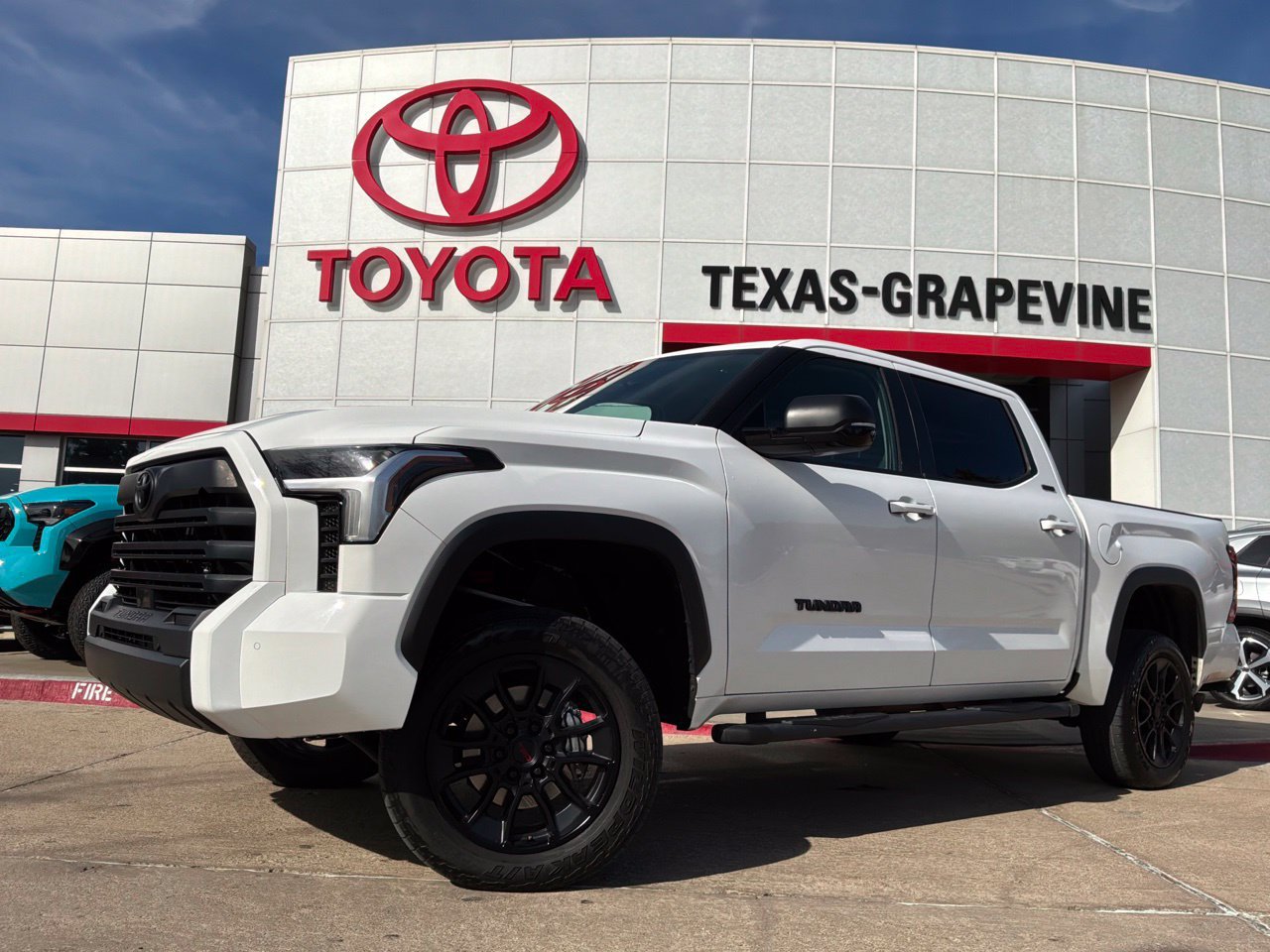 Used 2024 Toyota Tundra SR5 w/ SR5 Premium Package AWD/4WD image 2