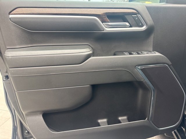 Used 2023 GMC Sierra 1500 Elevation w/ LPO, Elevation Black Package image 18