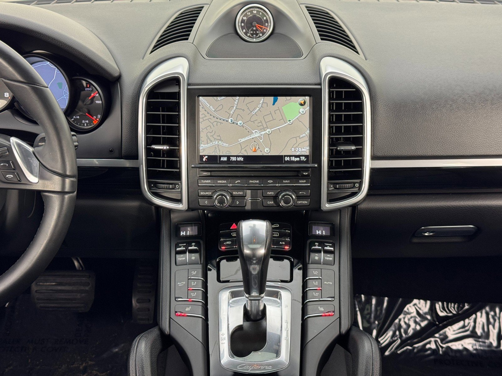 Used 2014 Porsche Cayenne AWD/4WD image 22