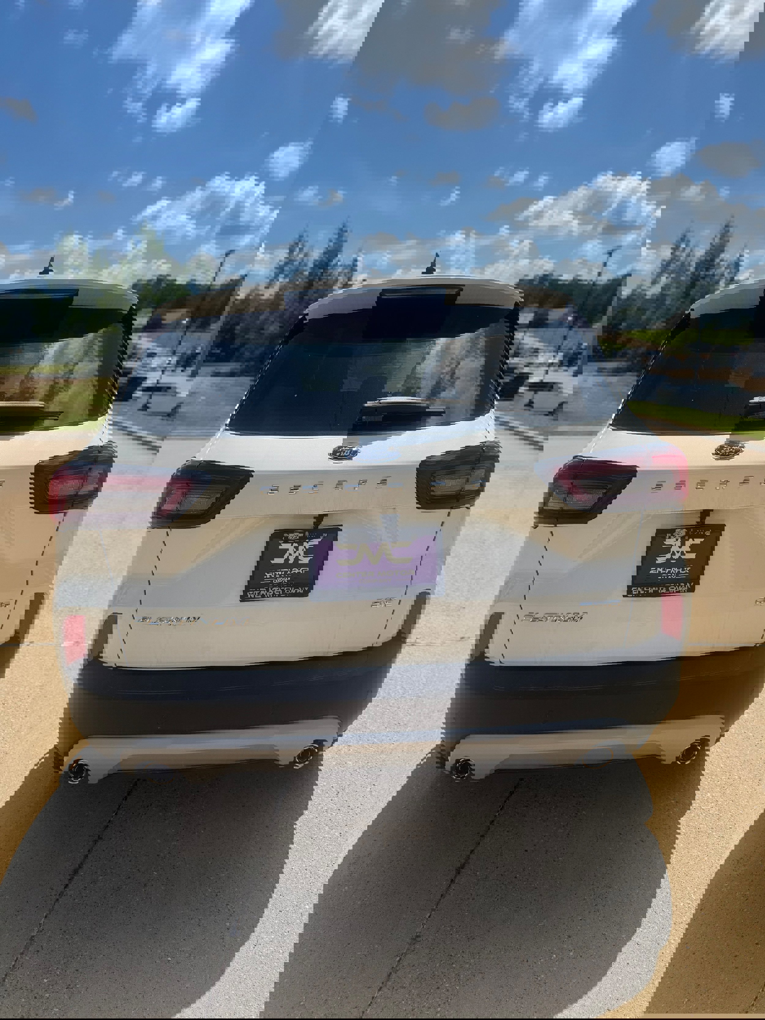 Used 2024 Ford Escape Platinum image 8