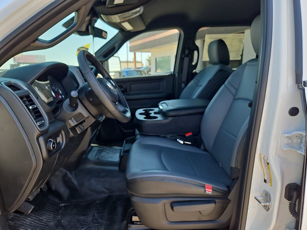 New 2026 RAM 3500 Tradesman AWD/4WD image 17