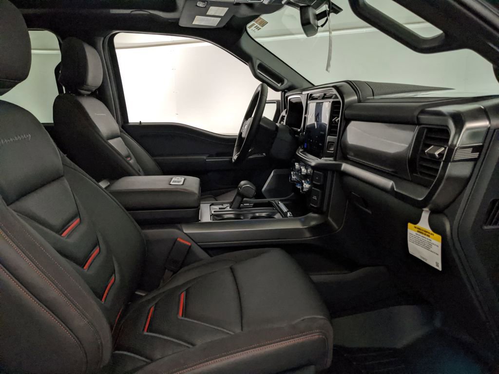 New 2025 Ford F150 Lariat w/ Equipment Group 502A High image 28