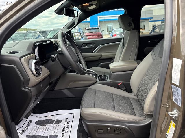 Used 2024 Chevrolet Colorado ZR2 AWD/4WD image 8