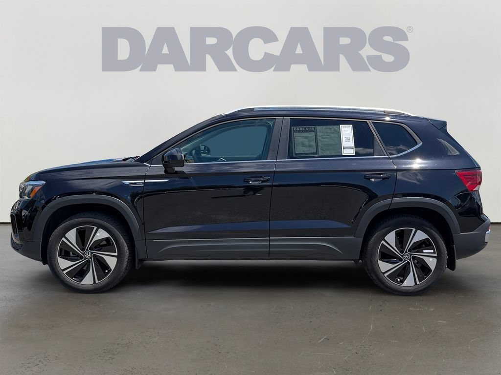 Used 2024 Volkswagen Taos SE AWD/4WD image 4