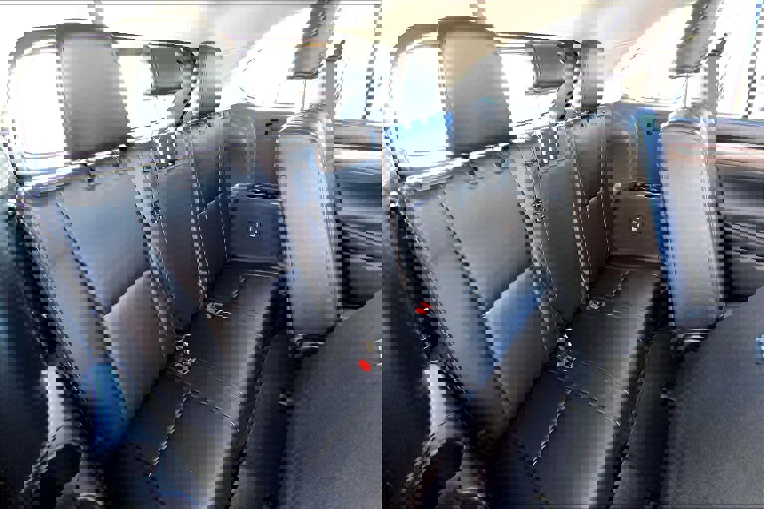 Used 2023 Toyota Highlander Limited image 18