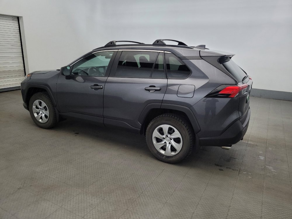 Used 2019 Toyota RAV4 LE AWD/4WD image 3