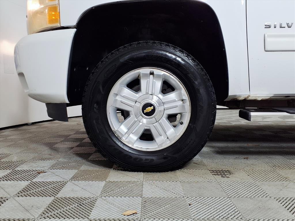 Used 2013 Chevrolet Silverado 1500 LTZ w/ LTZ Plus Package image 8