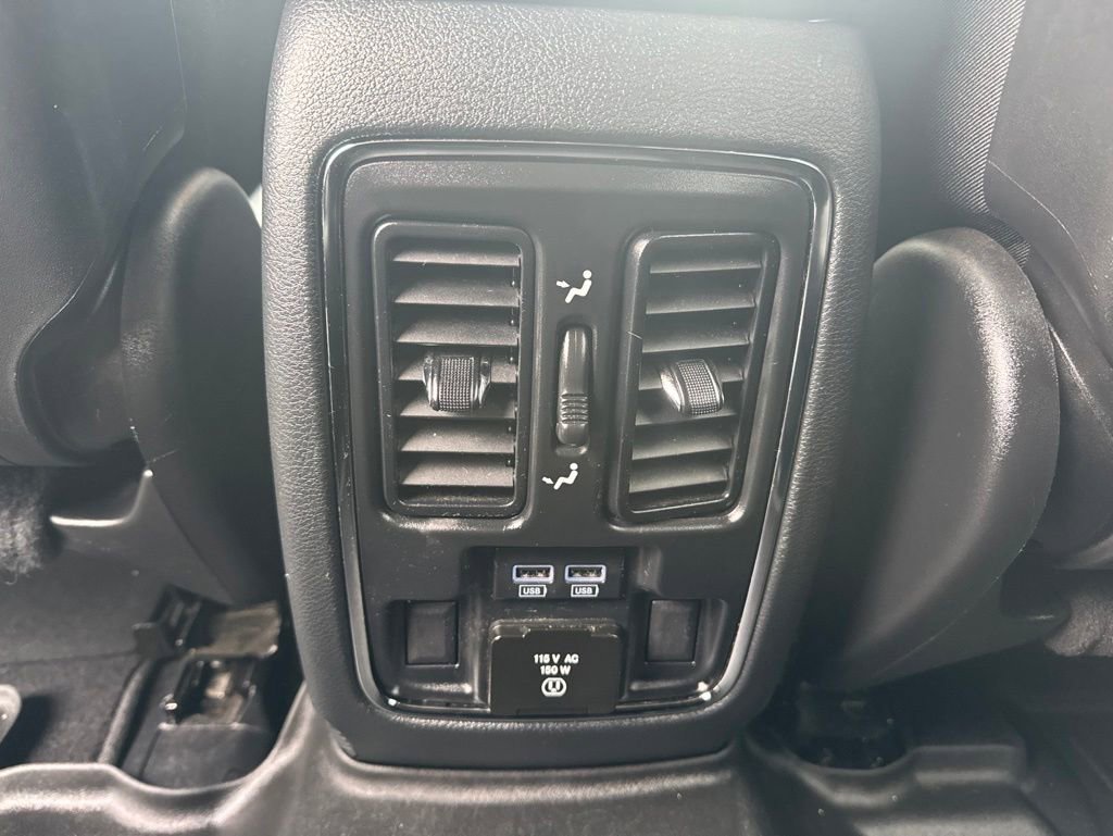 Used 2020 Jeep Grand Cherokee Limited AWD/4WD image 14