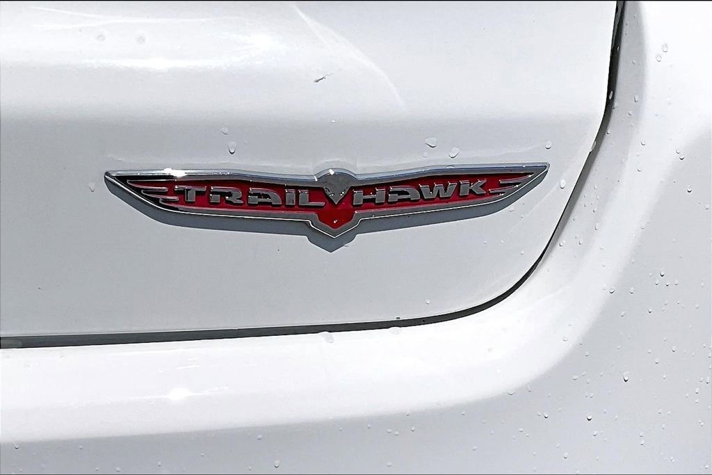 Used 2020 Jeep Compass Trailhawk AWD/4WD image 31