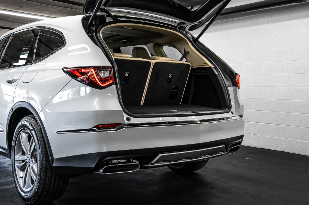 New 2026 Acura MDX SH-AWD image 17