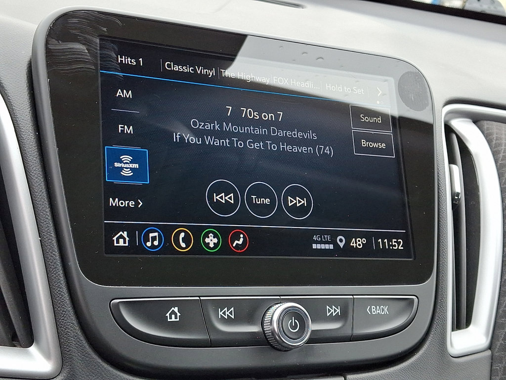 Used 2025 Chevrolet Malibu LT image 30