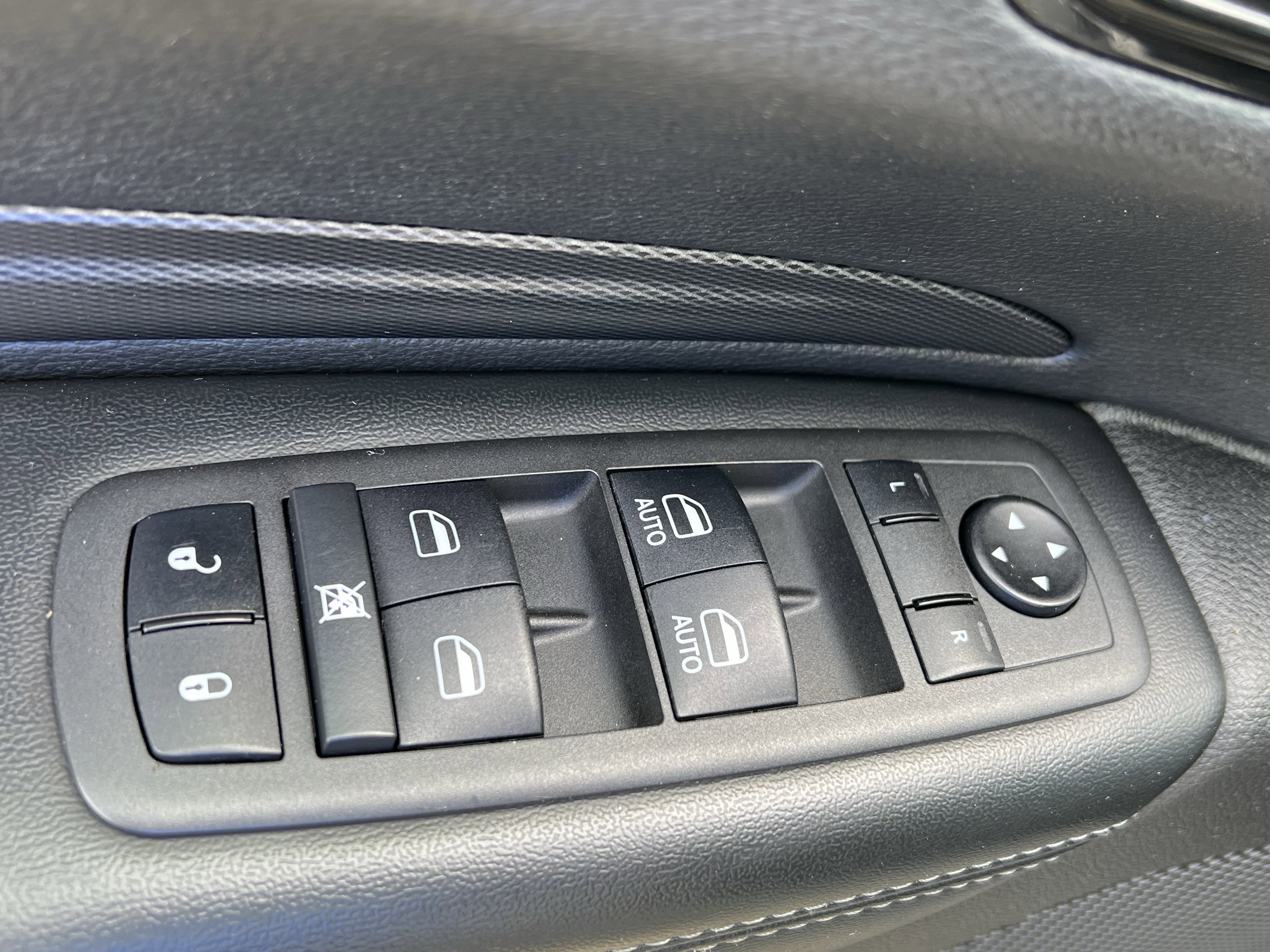 Used 2022 Dodge Durango GT image 15