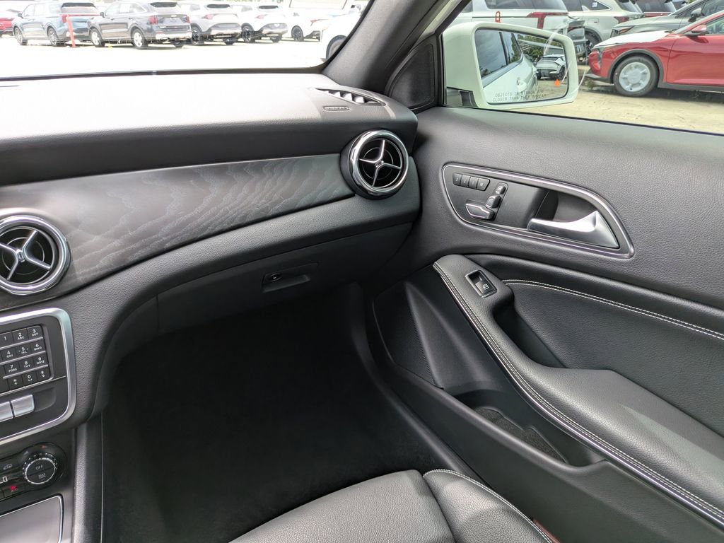 Used 2019 Mercedes-Benz GLA 250 image 18