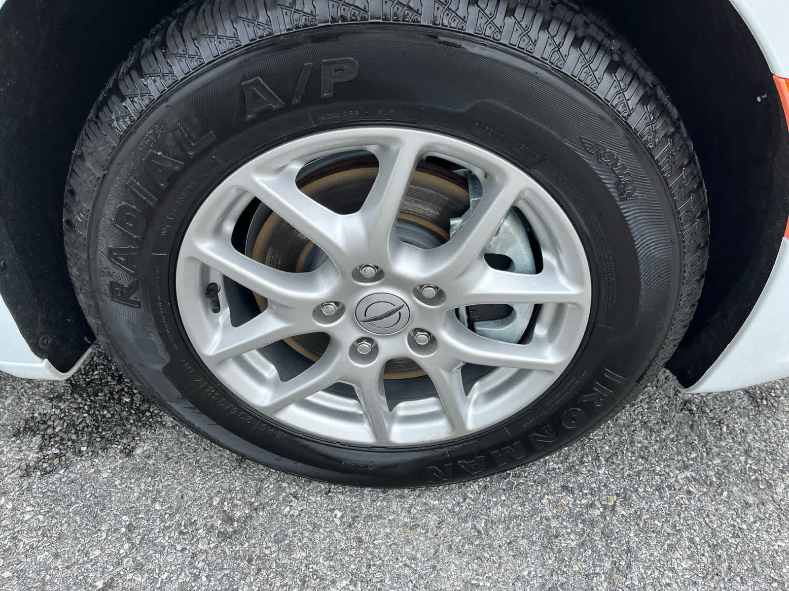 Used 2023 Chrysler Pacifica Touring-L FWD image 37