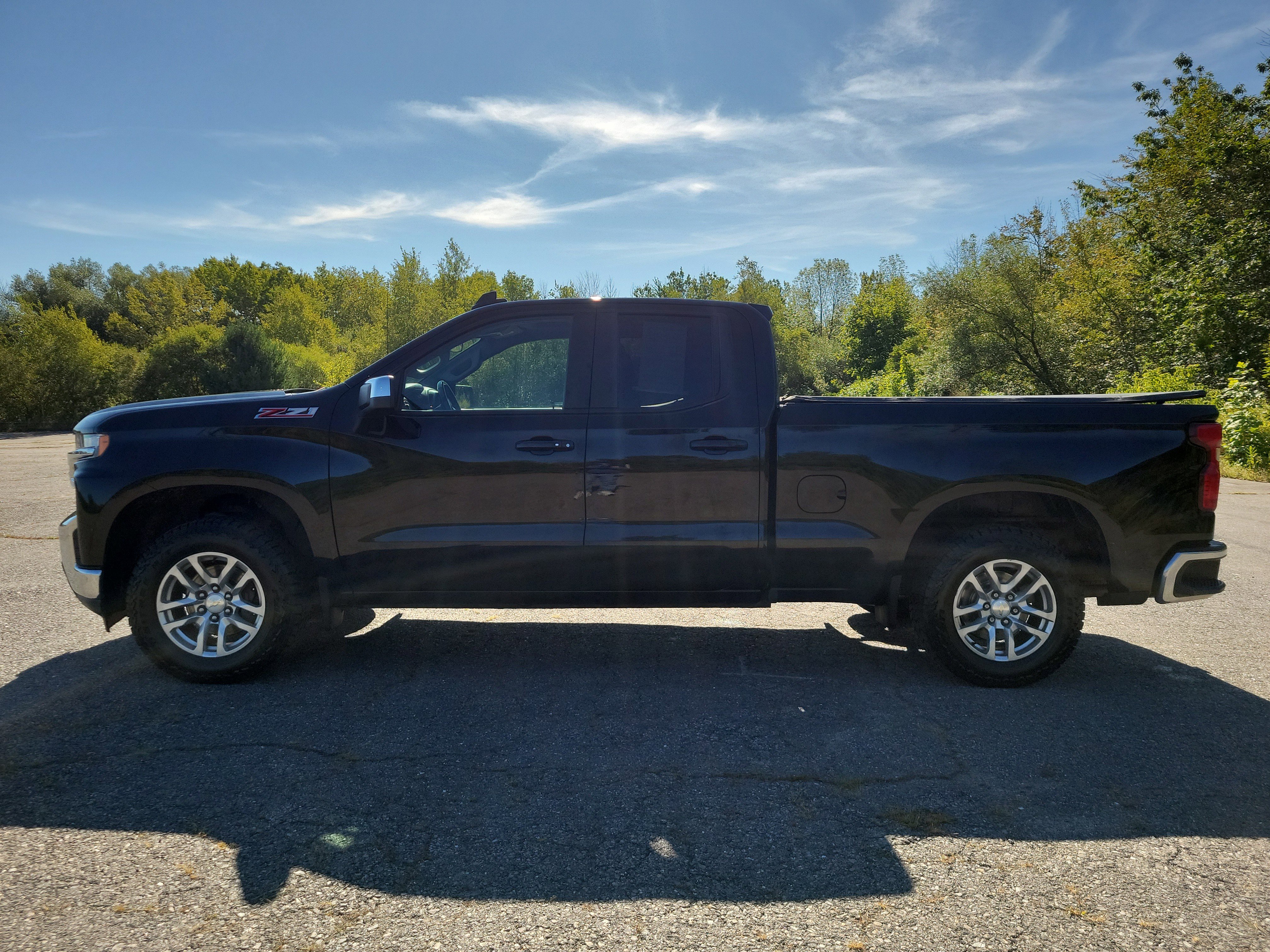 Used 2020 Chevrolet Silverado 1500 LT w/ All-Star Edition image 8