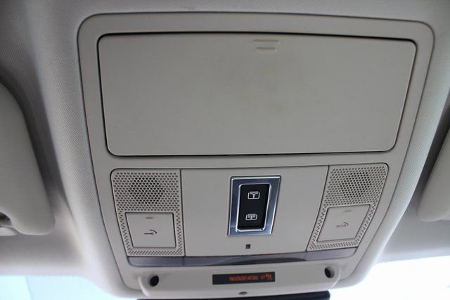 Used 2020 Jaguar E-PACE SE image 10