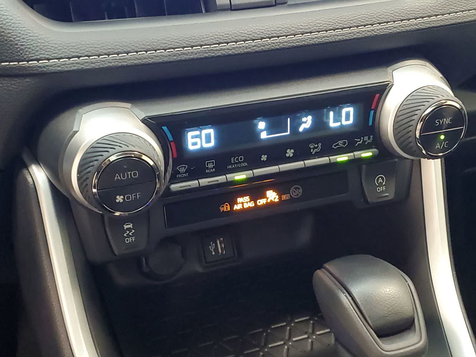 Used 2024 Toyota RAV4 XLE w/ Convenience Package AWD/4WD image 30