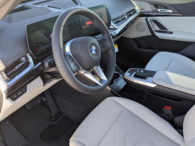 New 2026 BMW X1 xDrive28i w/ Technology Package image 3