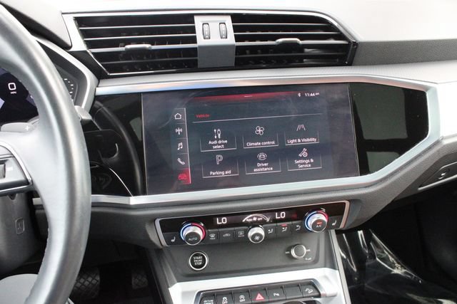 Used 2021 Audi Q3 2.0T Premium w/ Convenience Package AWD/4WD image 25