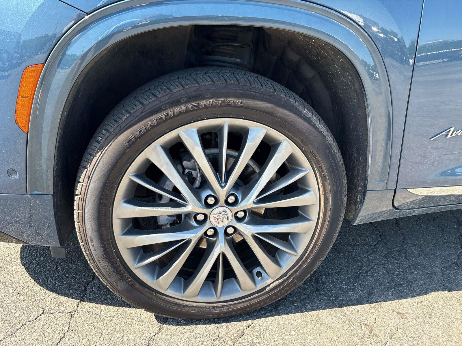 Used 2025 Buick Enclave Avenir w/ Super Cruise Package AWD/4WD image 9