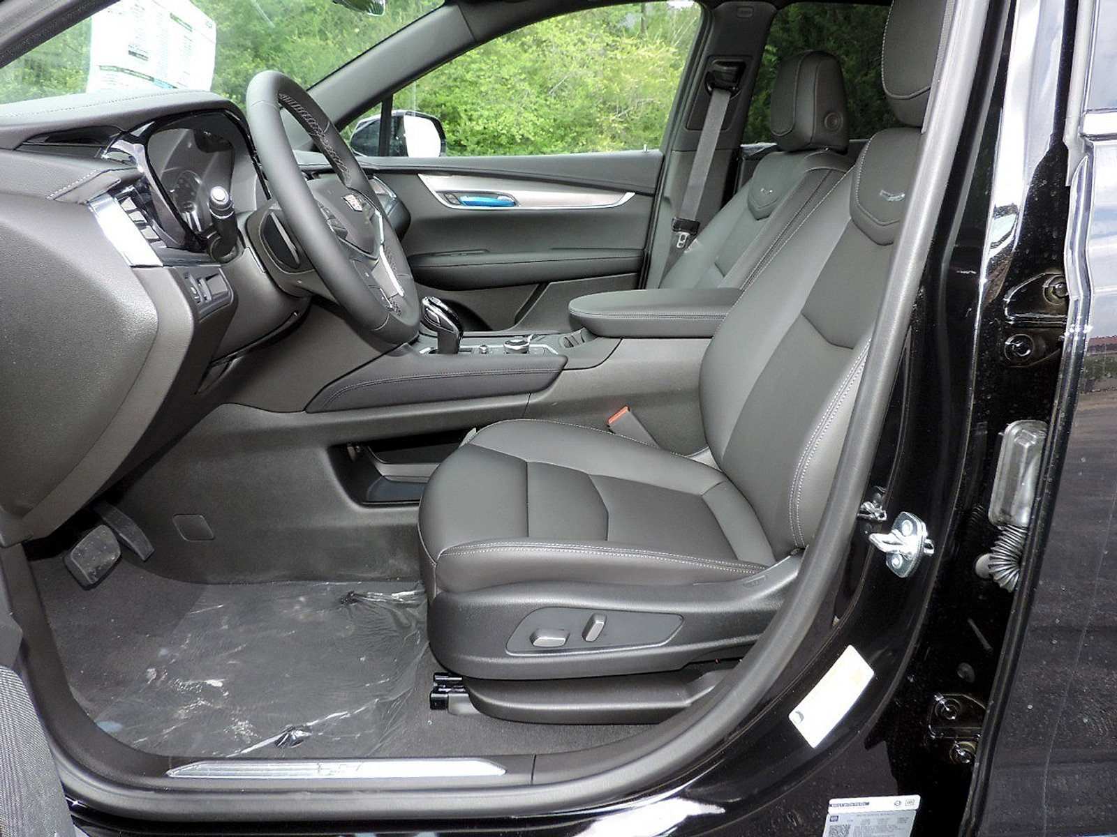 New 2026 Cadillac XT5 Luxury AWD/4WD image 10