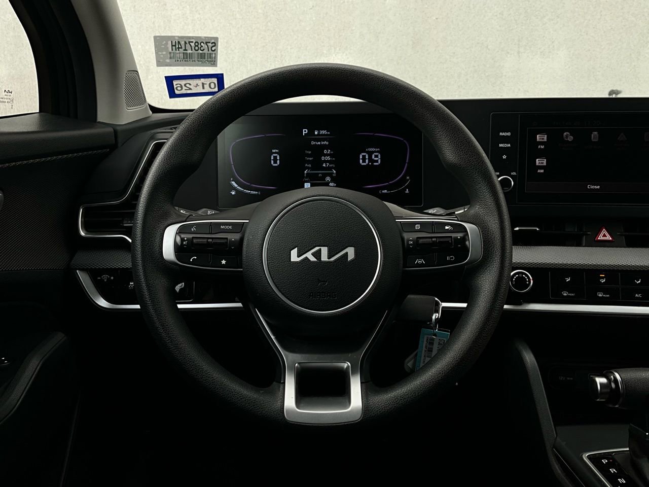 Used 2025 Kia Sportage LX image 30