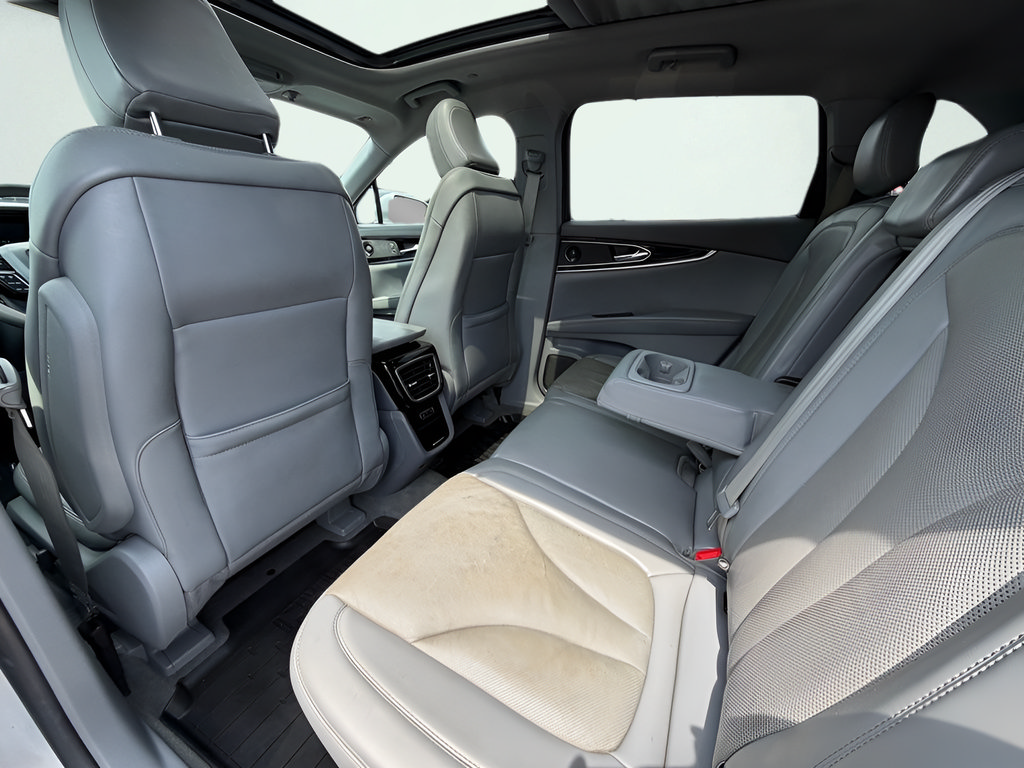 Used 2021 Lincoln Nautilus Reserve FWD image 18