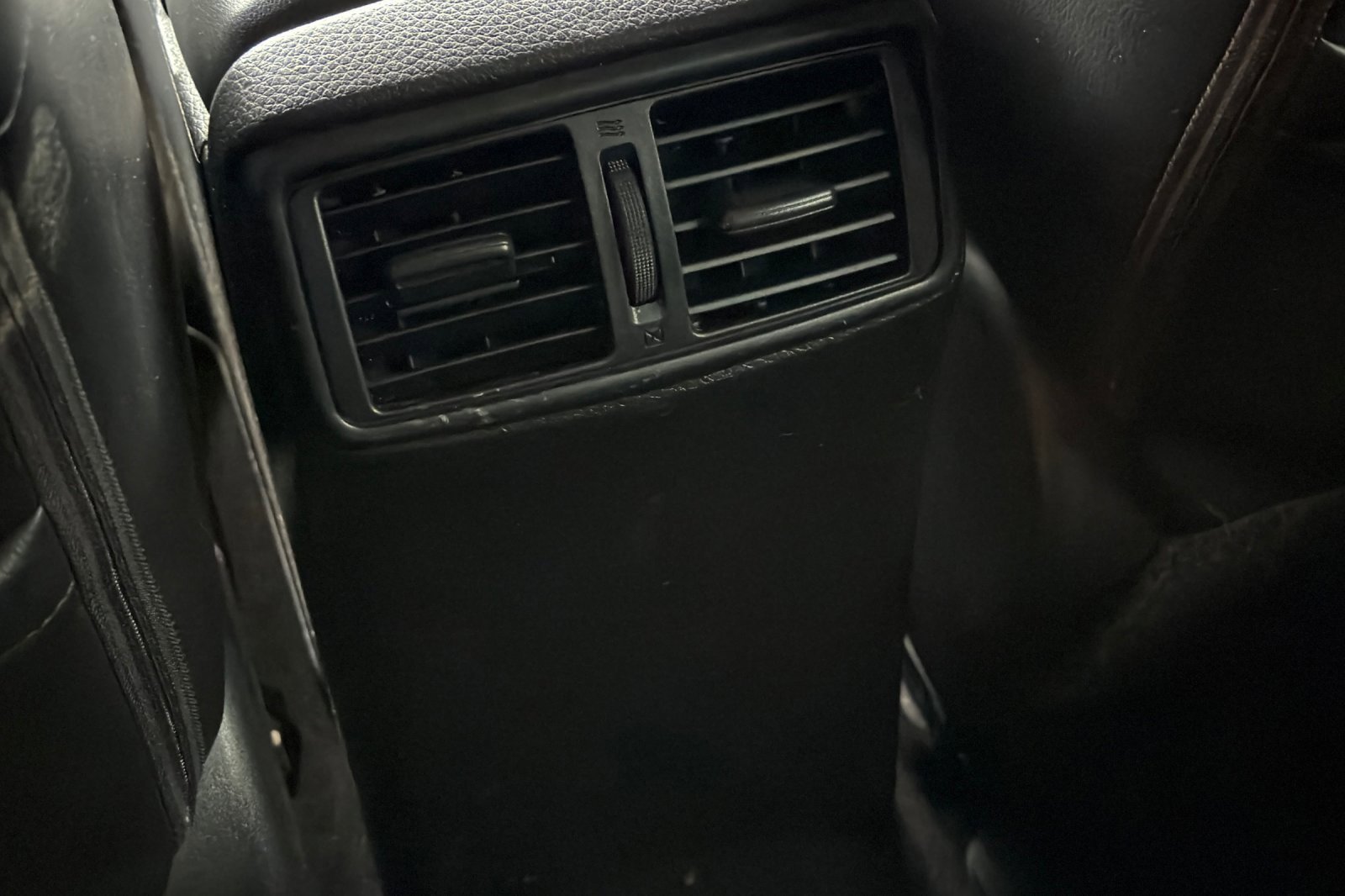 Used 2018 Nissan Rogue Sport SL image 17