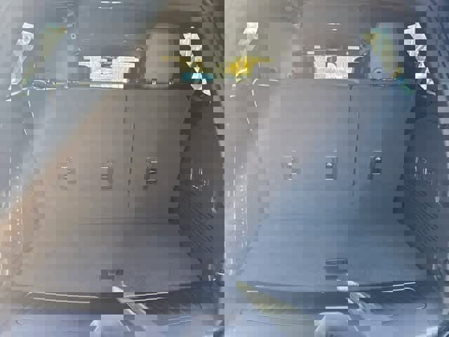 New 2026 GMC Yukon Elevation image 12