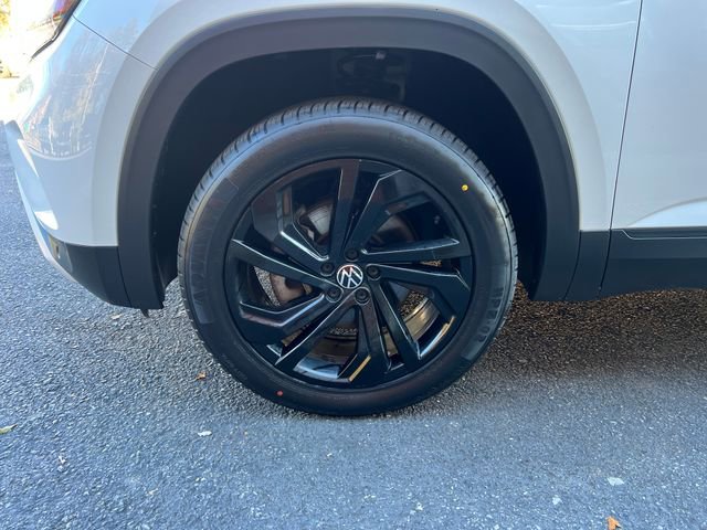 Used 2023 Volkswagen Atlas SE image 10