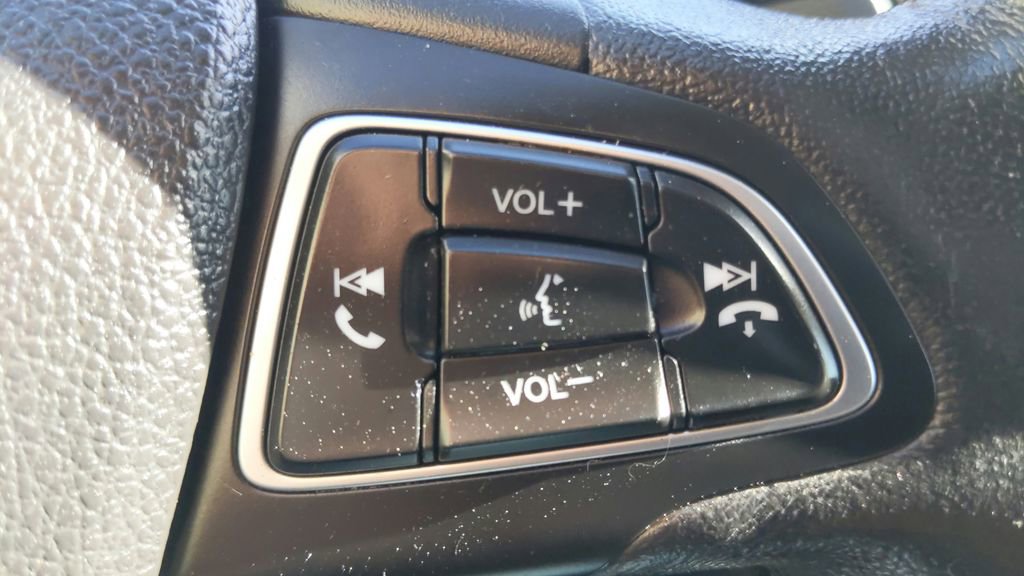Used 2018 Ford Escape SE w/ SE Sport Appearance Package image 23