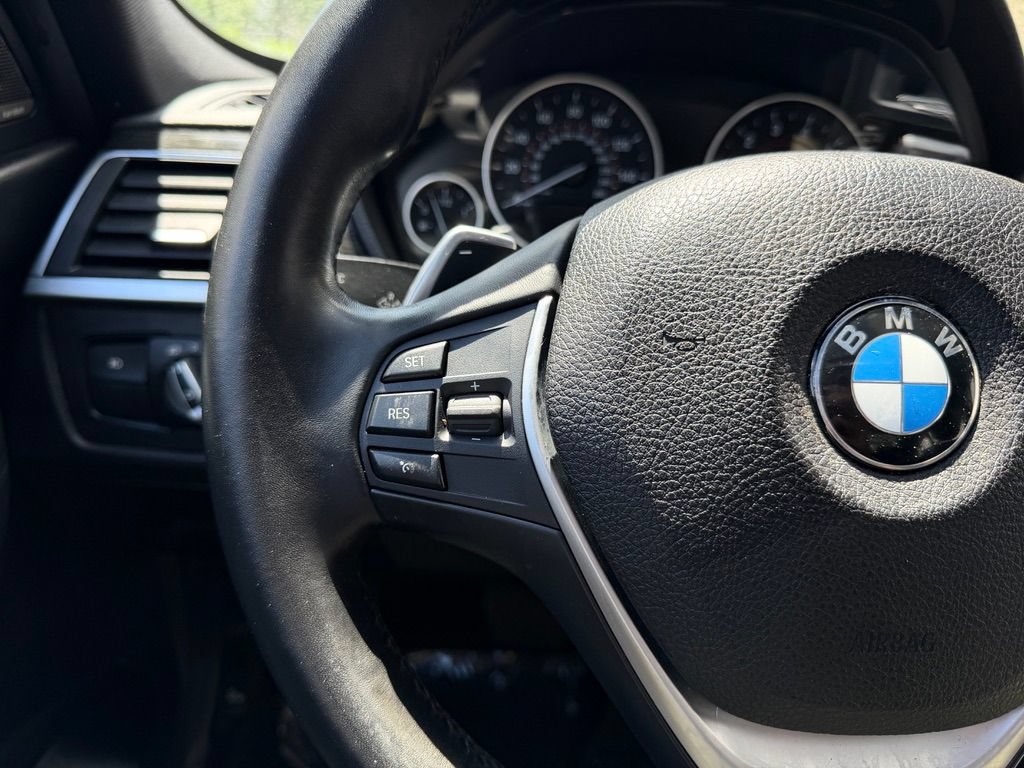 Used 2017 BMW 340i xDrive Sedan AWD/4WD image 21