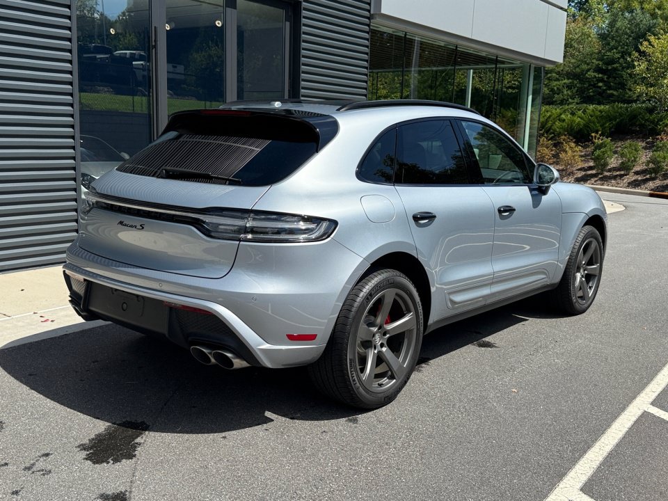New 2026 Porsche Macan S AWD/4WD image 7