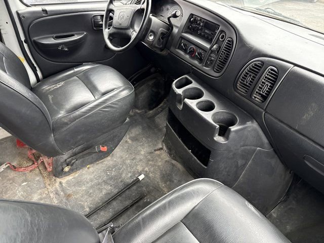 Used 2001 Dodge B1500 image 13