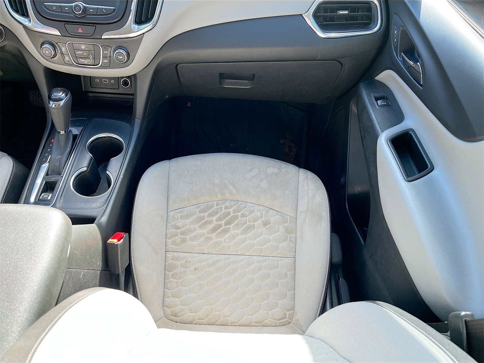 Used 2021 Chevrolet Equinox LS w/ LS Convenience Package image 21