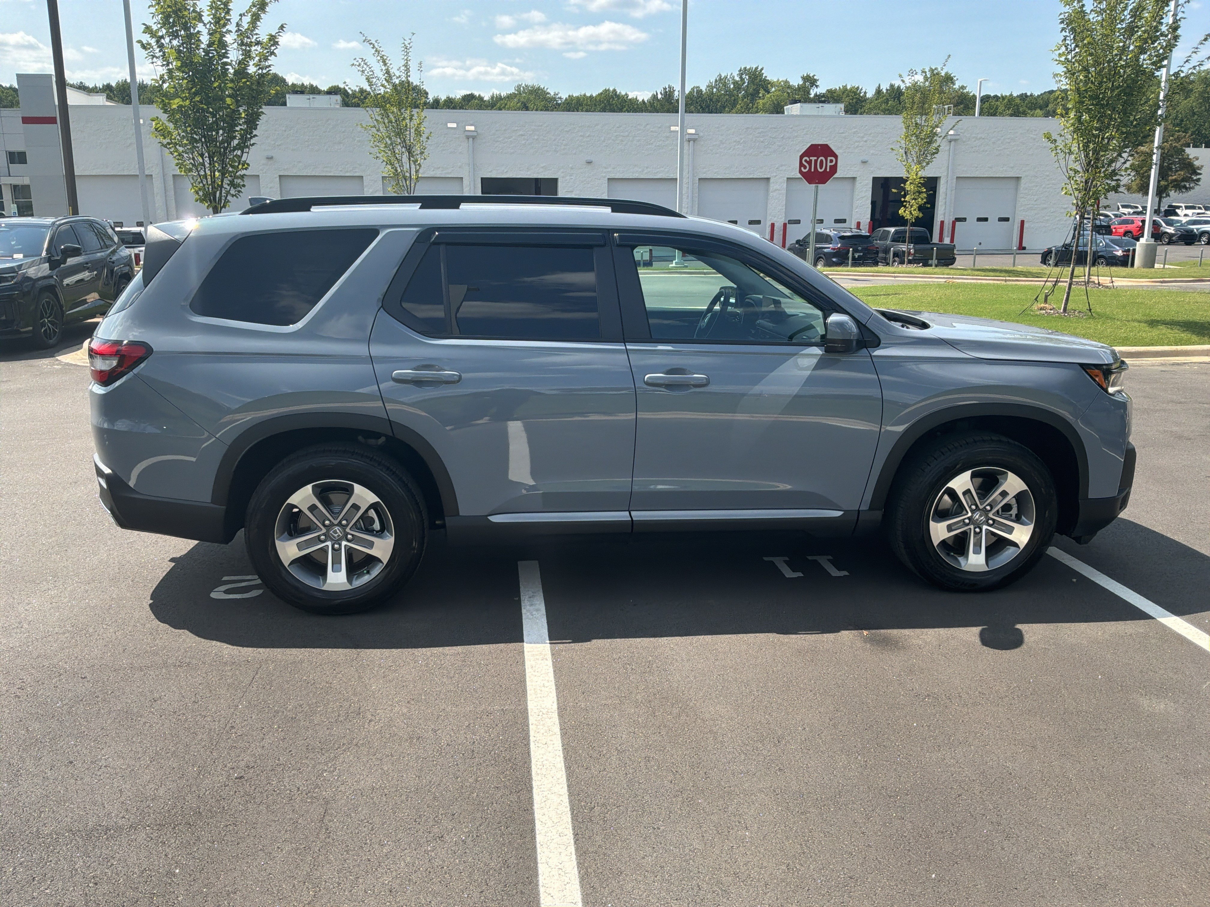 Used 2026 Honda Pilot EX-L image 11