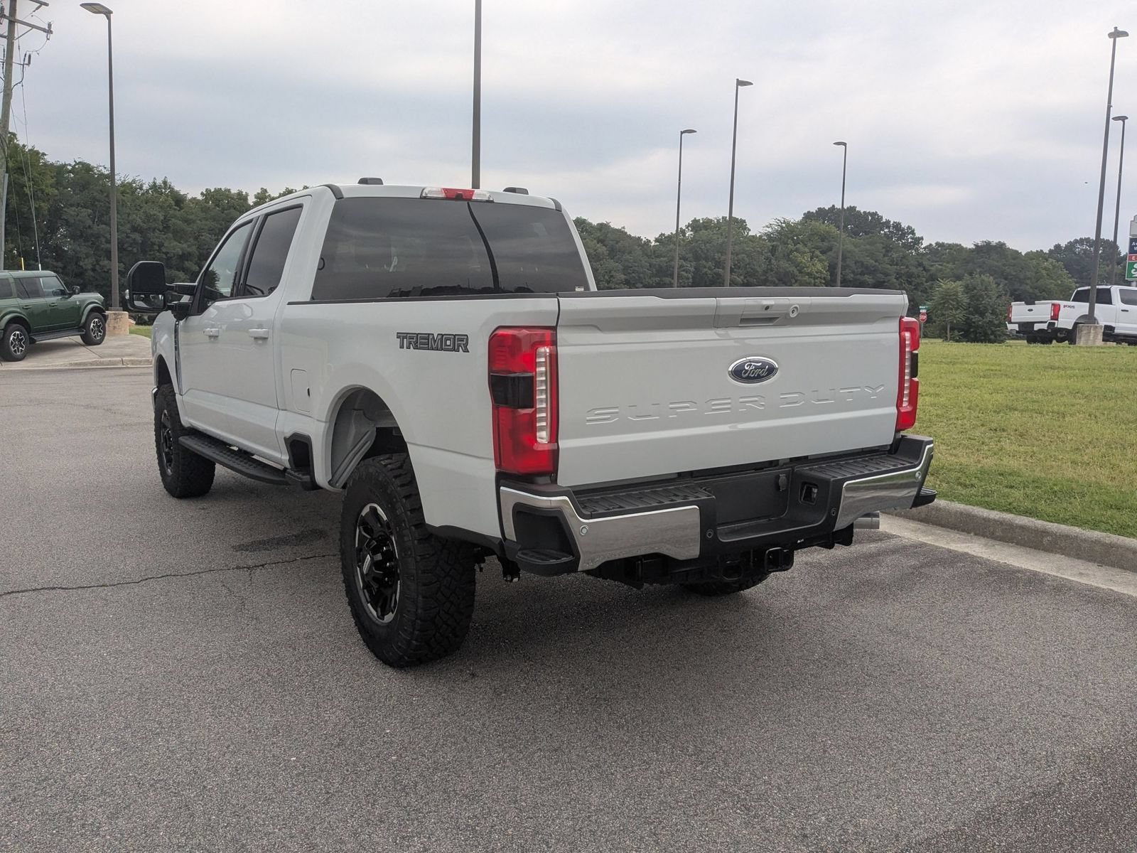 New 2026 Ford F250 Lariat w/ Tremor Off-Road Package AWD/4WD image 5