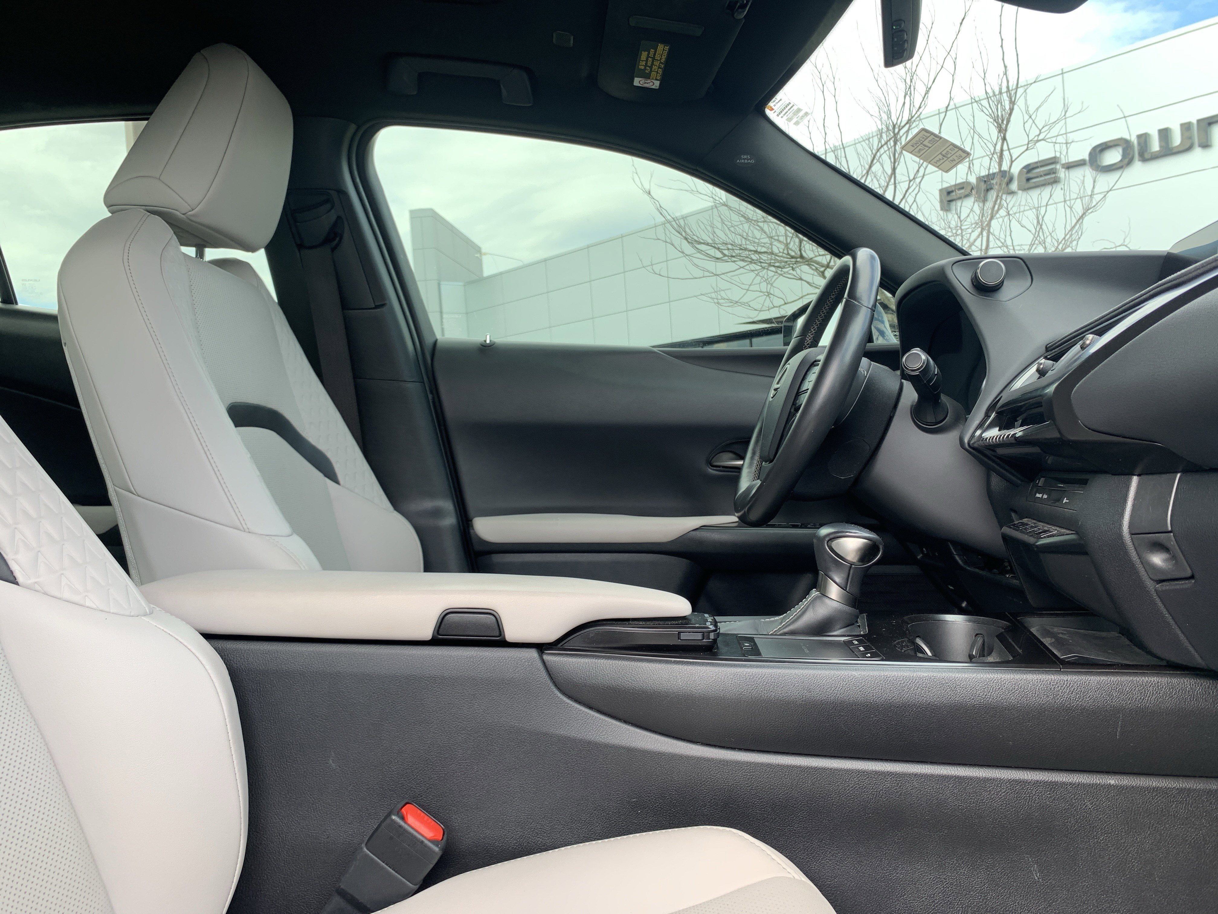 Used 2020 Lexus UX 200 w/ Premium Package image 35