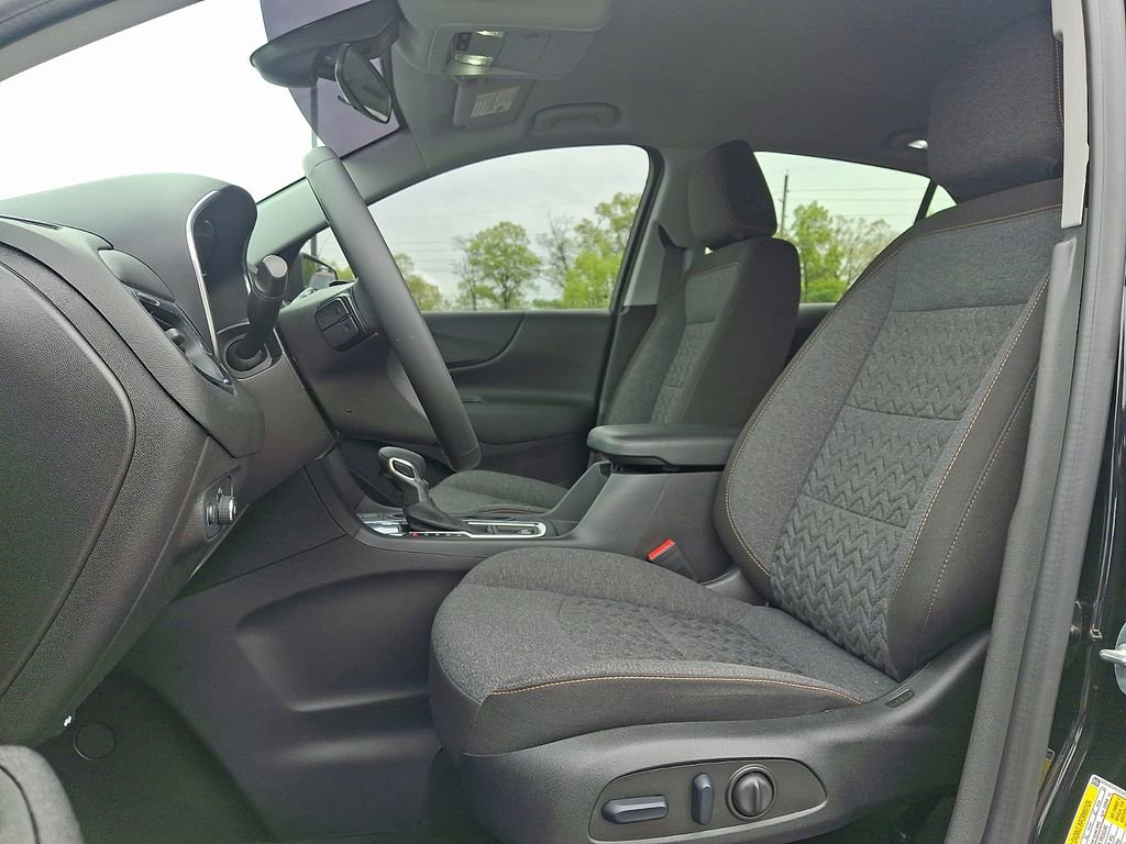 Used 2024 Chevrolet Equinox LT FWD image 13