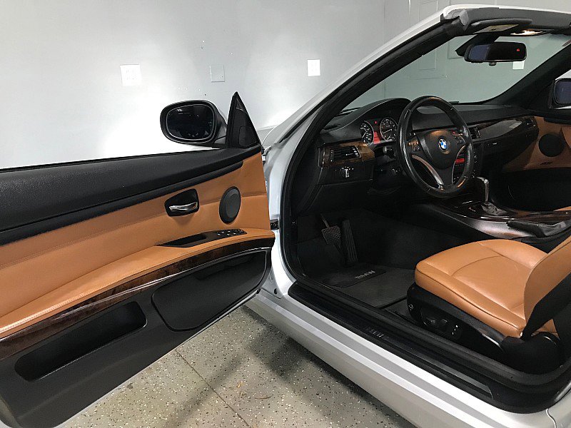 Used 2013 BMW 328i Convertible RWD image 17