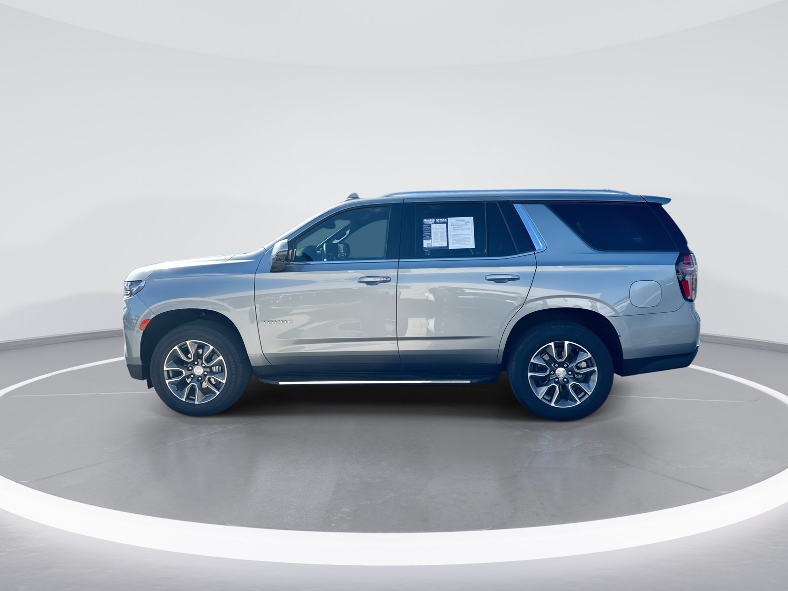 Used 2024 Chevrolet Tahoe LT w/ LT Signature Plus Package AWD/4WD image 6