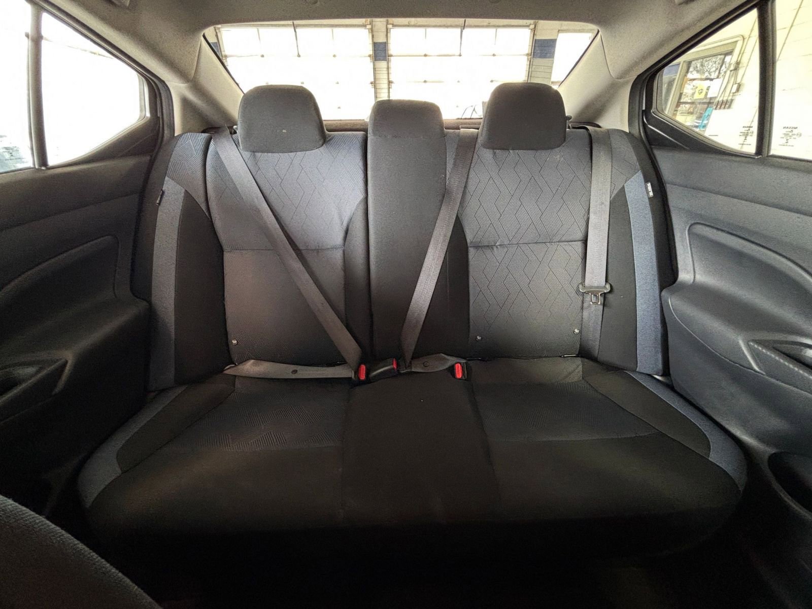 Used 2025 Nissan Versa SV image 37