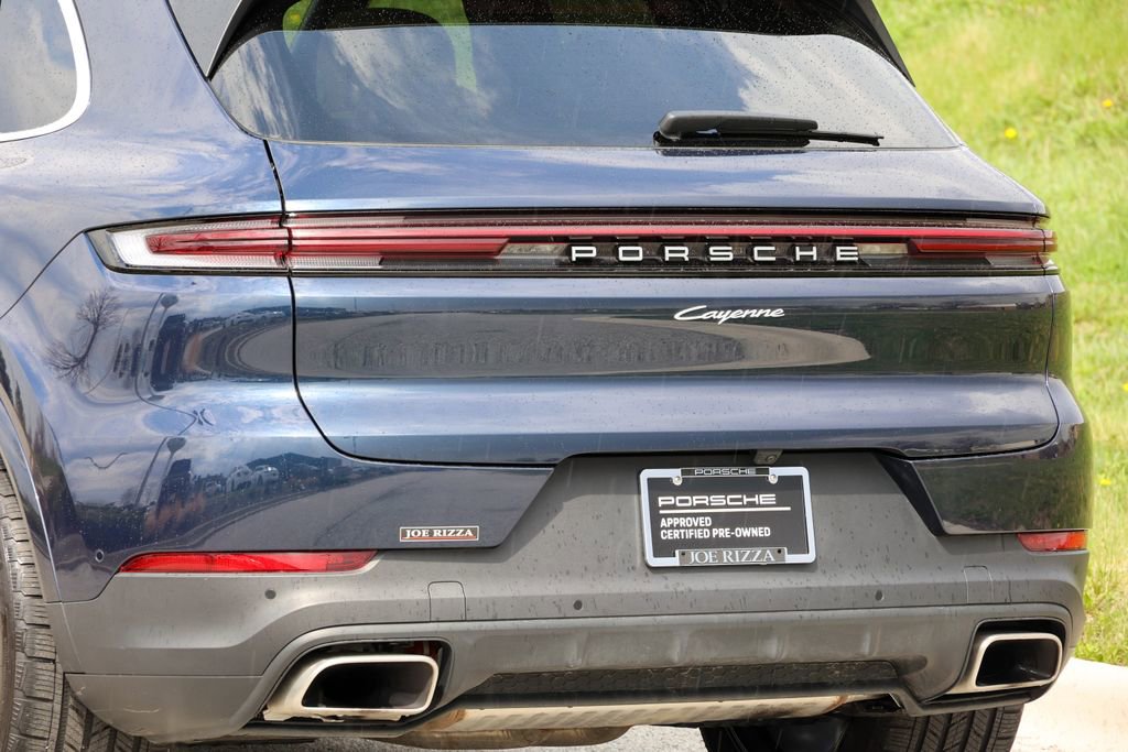 Certified 2025 Porsche Cayenne AWD/4WD image 22