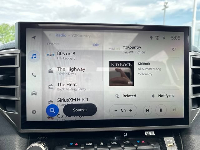 New 2026 Toyota Tundra Limited AWD/4WD image 15