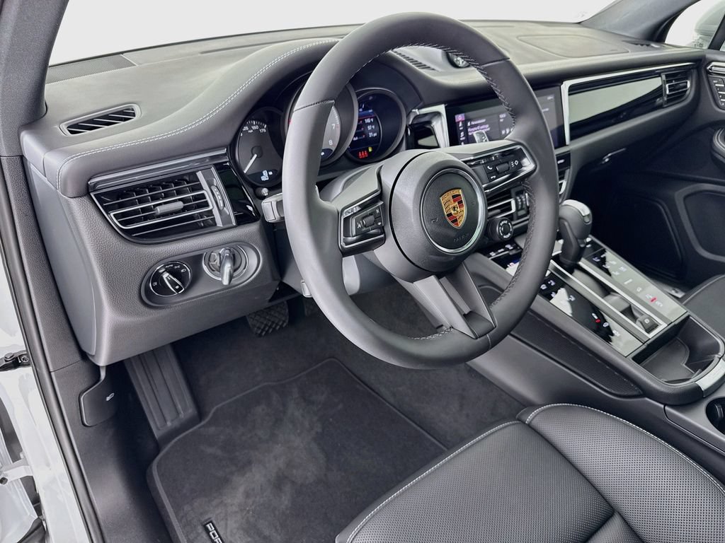 New 2026 Porsche Macan S AWD/4WD image 4