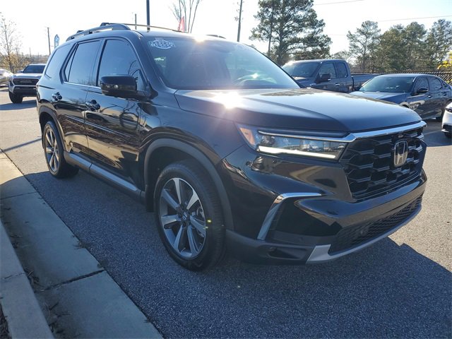 Used 2024 Honda Pilot Elite image 3